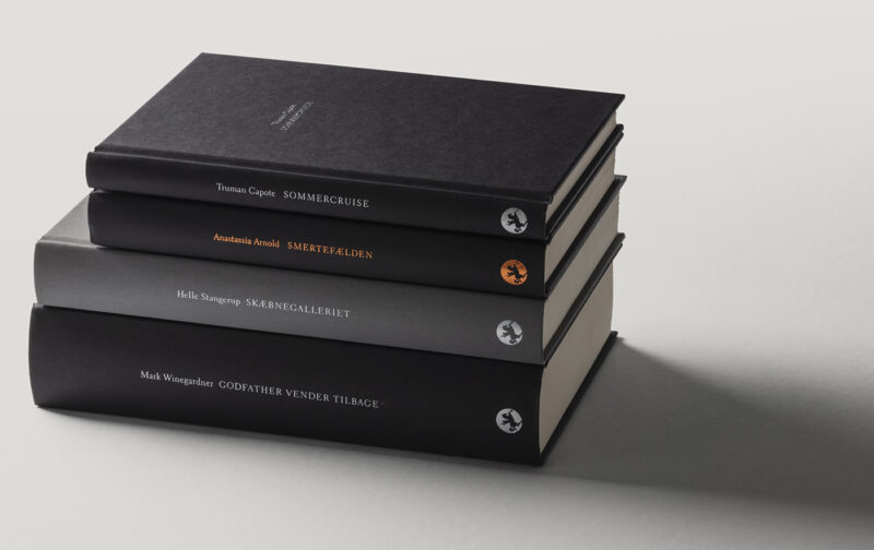 Politikens forlag, fiction, visual identity, book design. Graphic design by Anders Peter Mejer Design